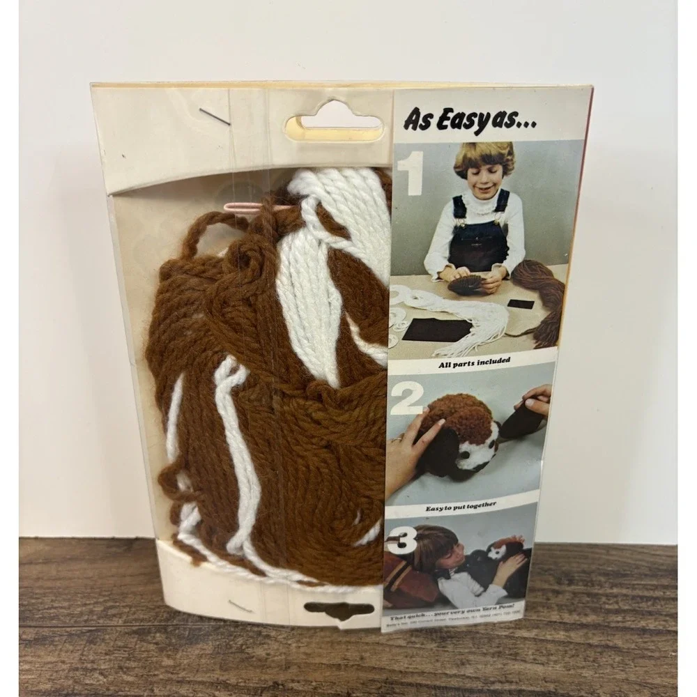 Vintage Yarn Pom Puppy Dog Craft Kit Pom Pom Pets Handicraft Kit